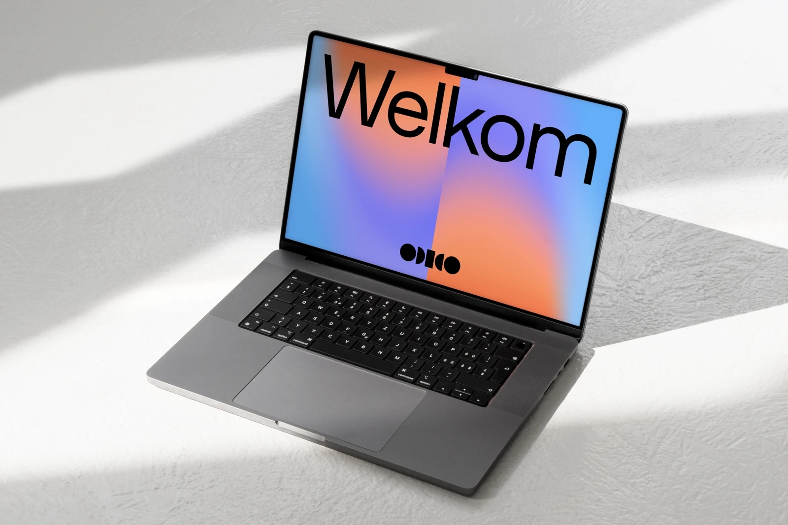 LogoMockups_Application_04_B.png
